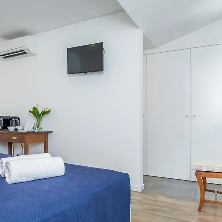 Casa Da Praca Double - By Casas Na Ilha לינה וארוחת בוקר פונשל